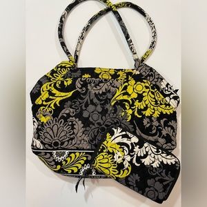 EUC Vera Bradley • Shoulder Bag and Wristlet • Baroque